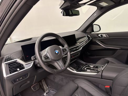 Used 2026 BMW X5 xDrive40i w/ M Sport Package AWD/4WD image 4