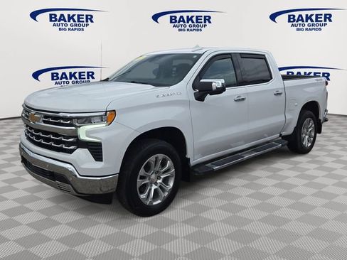 Used 2023 Chevrolet Silverado 1500 LTZ AWD/4WD image 3