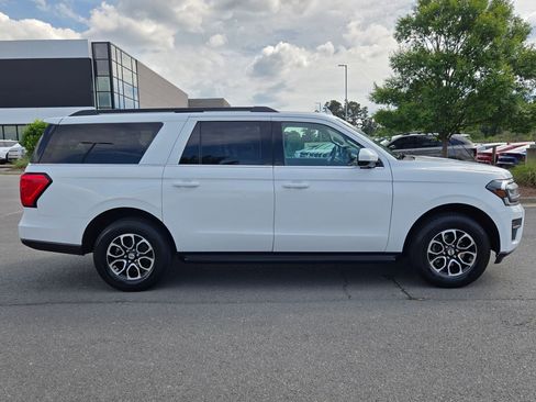 Used 2024 Ford Expedition Max XLT RWD image 8