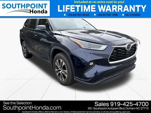 Used 2023 Toyota Highlander XLE image 1