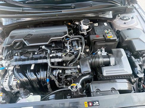 Used 2025 Hyundai Elantra Sport w/ Cargo Package FWD image 32