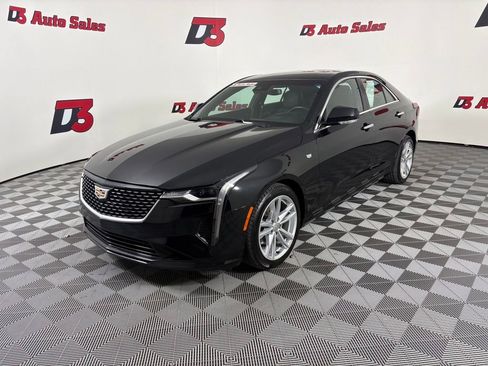 Used 2022 Cadillac CT4 Luxury w/ Sun And Sound Package RWD image 2