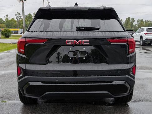 New 2027 GMC Terrain Elevation w/ Elevation Premium Package AWD/4WD image 9