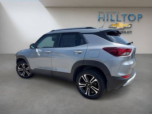 Used 2025 Chevrolet TrailBlazer LT w/ Convenience Package AWD/4WD image 9