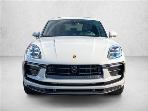 Certified 2023 Porsche Macan Turbo AWD/4WD image 6