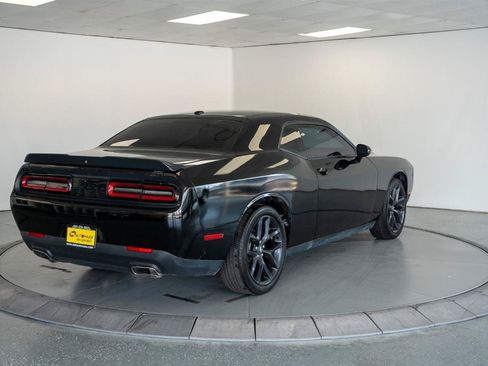 Used 2020 Dodge Challenger SXT w/ Blacktop Package RWD image 7