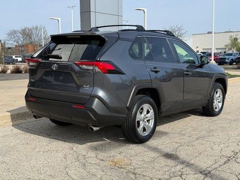 Used 2019 Toyota RAV4 XLE w/ Convenience Package AWD/4WD image 3