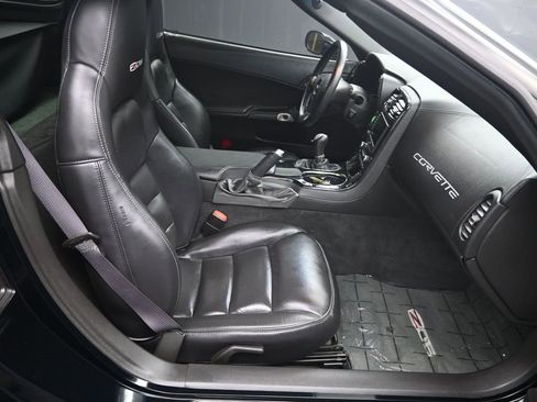 Used 2009 Chevrolet Corvette Z06 w/ Preferred Equipment Group image 28