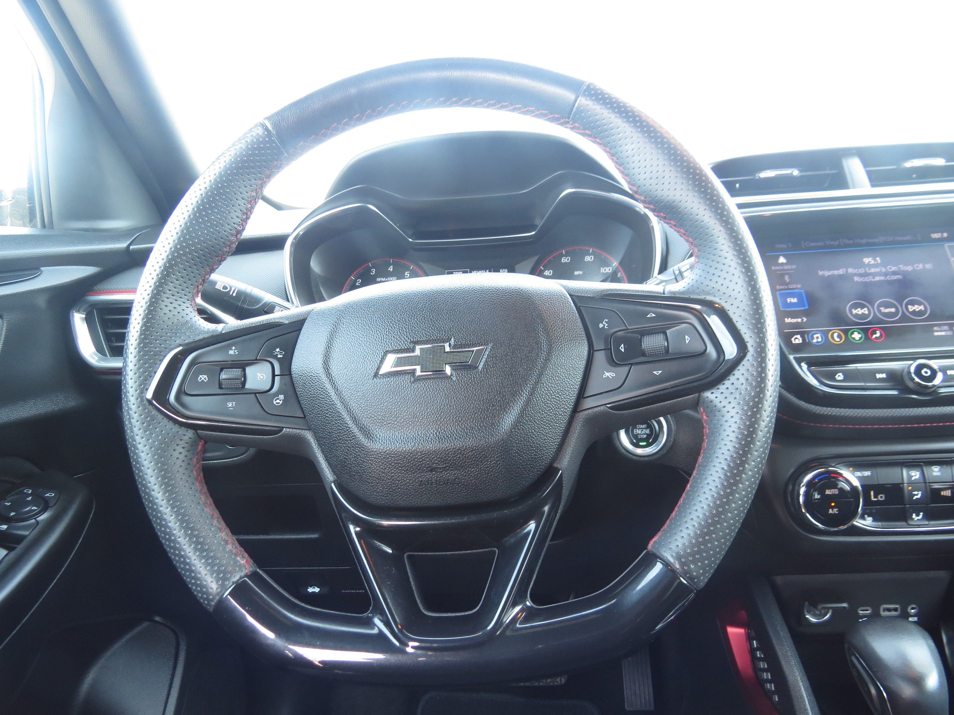 Used 2023 Chevrolet TrailBlazer RS w/ Convenience Package FWD image 17