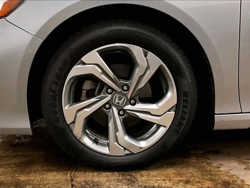 Used 2018 Honda Accord EX-L image 11