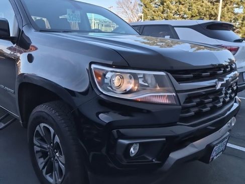Used 2022 Chevrolet Colorado Z71 image 4