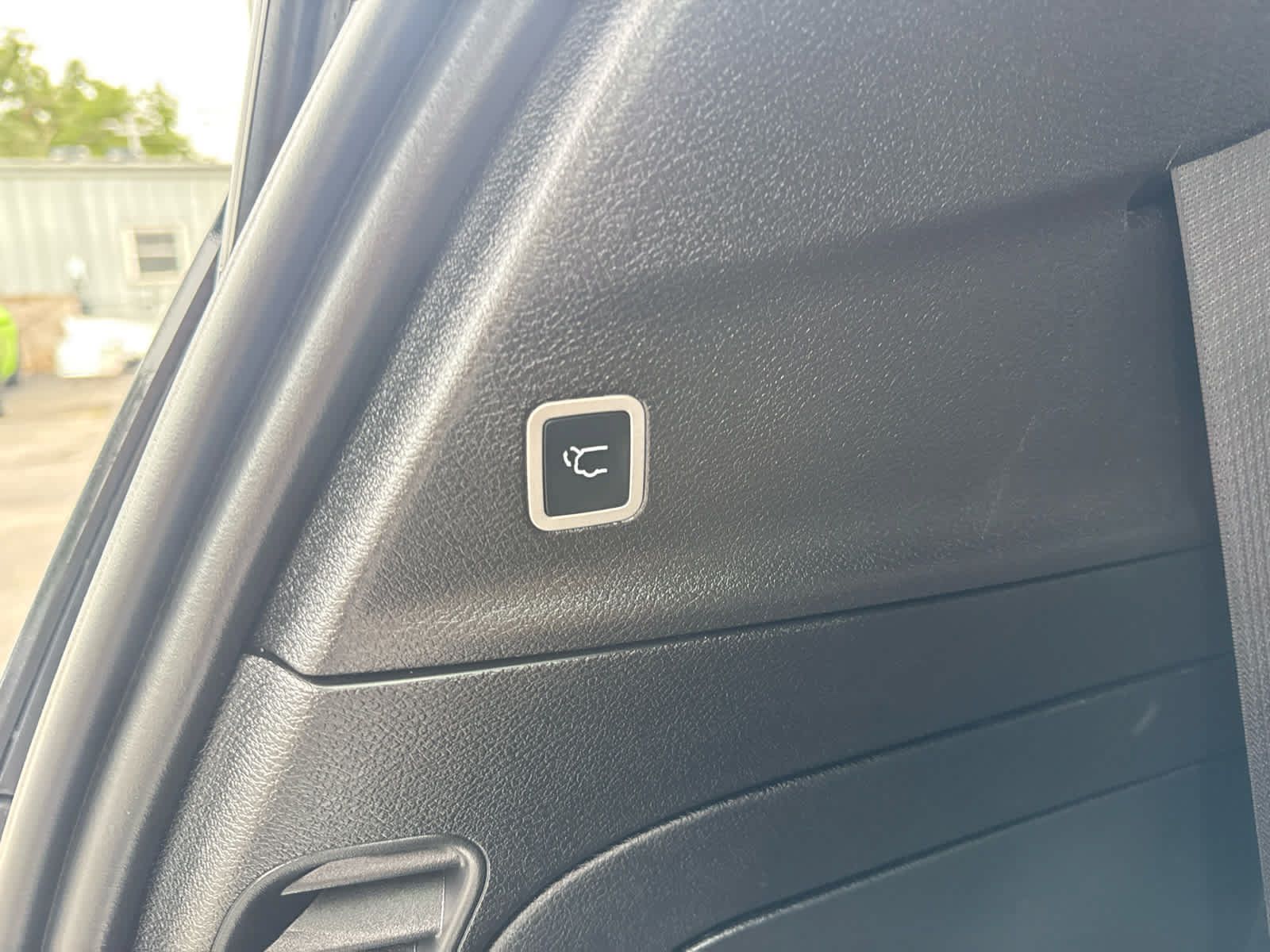 Used 2021 Chrysler Pacifica Limited w/ Premium & Safety Sphere Group FWD image 19