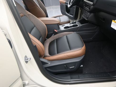 New 2025 Ford Bronco Sport Outer Banks image 13