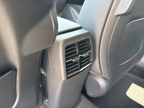 New 2026 Kia Niro EX FWD image 24