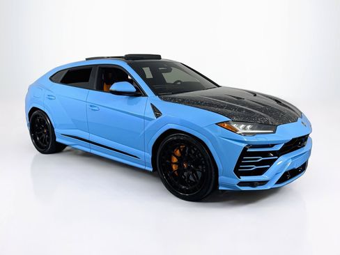 Used 2022 Lamborghini Urus AWD/4WD image 54