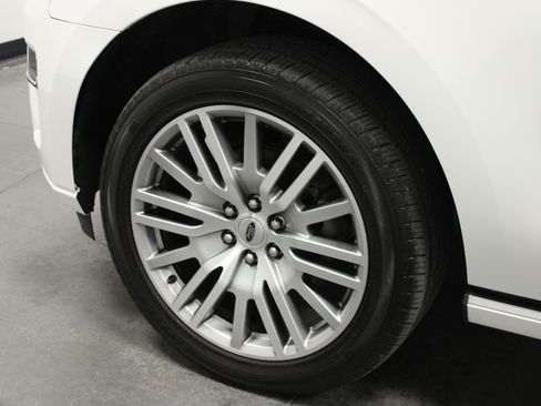 Used 2022 Ford Expedition Max Platinum AWD/4WD image 10