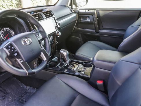 Used 2024 Toyota 4Runner TRD Off-Road Premium w/ Moonroof Package AWD/4WD image 19