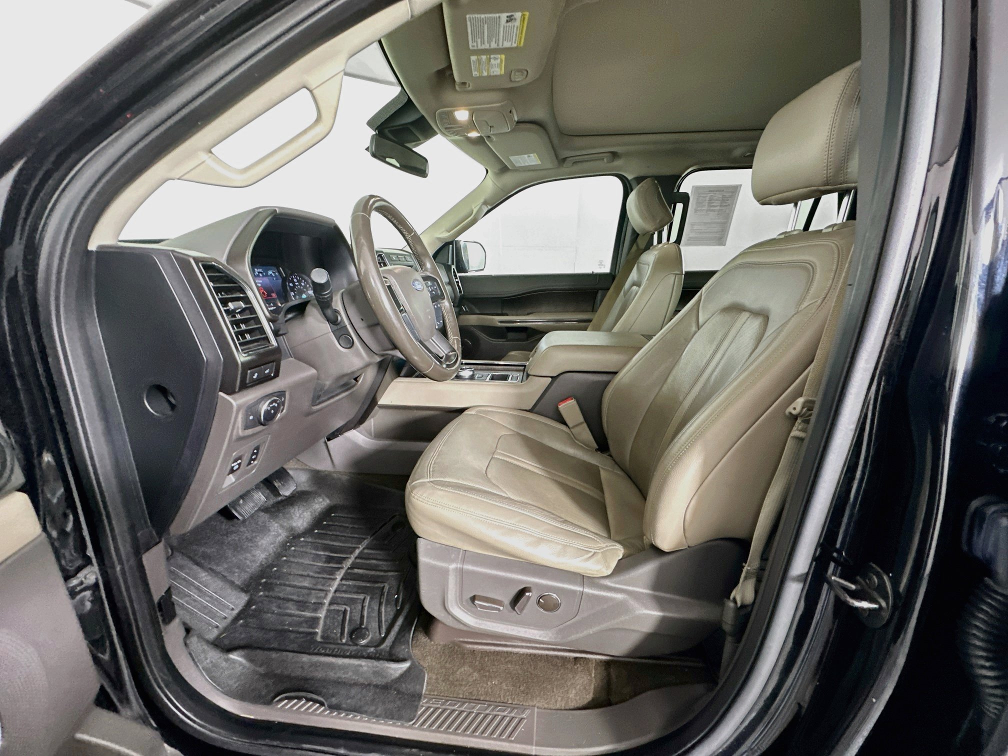 Used 2018 Ford Expedition Max Limited w/ Equipment Group 301A RWD image 13