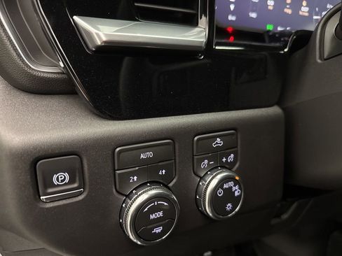 New 2026 GMC Sierra 1500 SLE AWD/4WD image 23