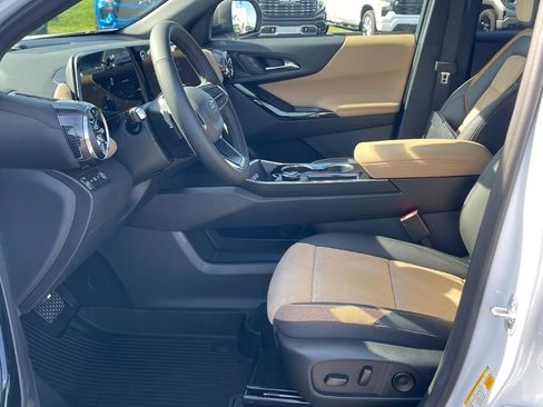 New 2026 Chevrolet Equinox ACTIV w/ Convenience Package III AWD/4WD image 4