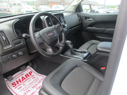Used 2022 GMC Canyon AT4 w/ Trailering Package AWD/4WD image 4