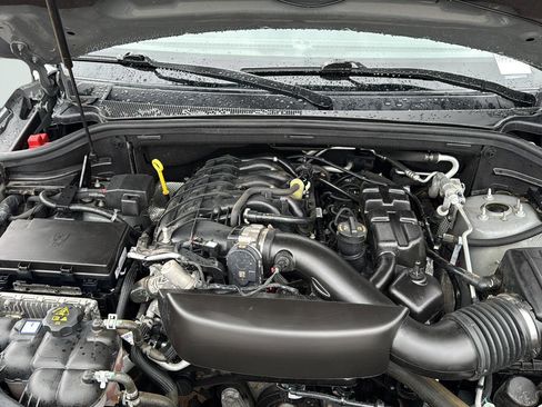 Used 2024 Dodge Durango GT AWD/4WD image 30