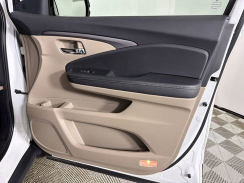 Used 2022 Honda Ridgeline RTL-E image 16