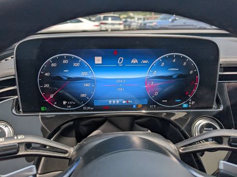 Used 2025 Mercedes-Benz E 350 Sedan image 18