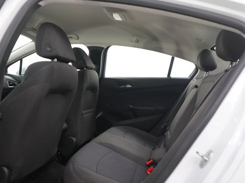 Used 2017 Chevrolet Cruze LT w/ Convenience Package FWD image 16