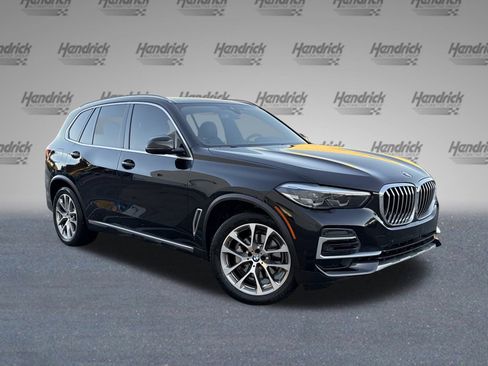 Used 2022 BMW X5 xDrive40i w/ Climate Comfort Package image 2