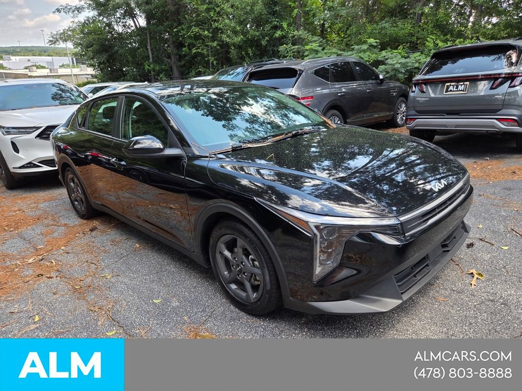 Used 2025 Kia K4 FWD image 20