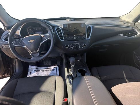 Used 2025 Chevrolet Malibu LT FWD image 10