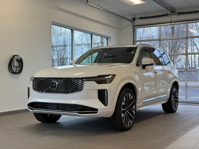 New 2026 Volvo XC90 T8 Ultra w/ Protection Package Premier