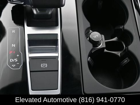 Used 2025 Audi Q8 Premium Plus AWD/4WD image 24
