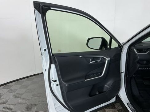 Used 2025 Toyota RAV4 XSE w/ Advanced Technology Package image 14