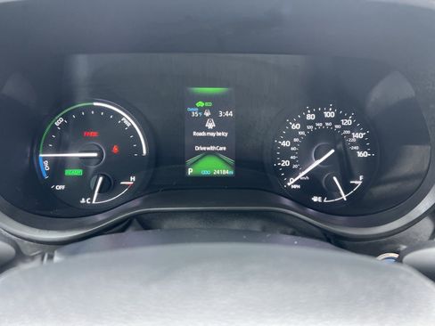 Used 2023 Toyota Sienna XLE image 17