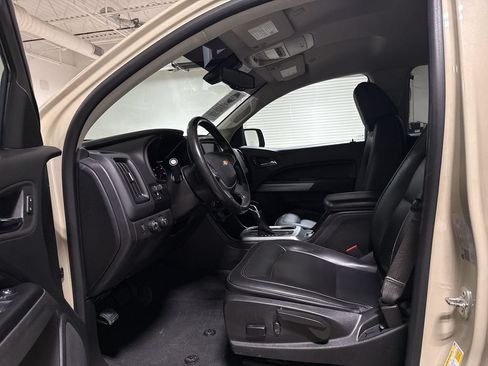 Used 2022 Chevrolet Colorado ZR2 w/ ZR2 Dusk Special Edition AWD/4WD image 19