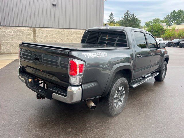 Used 2022 Toyota Tacoma TRD Off-Road AWD/4WD image 5