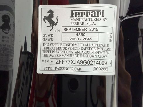 Used 2016 Ferrari California T RWD image 18