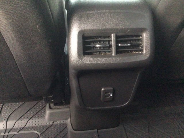 Used 2024 Chevrolet Equinox LT FWD image 13