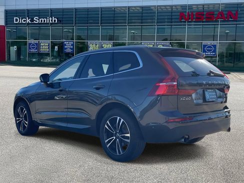 Used 2019 Volvo XC60 T5 Momentum w/ Protection Package image 4