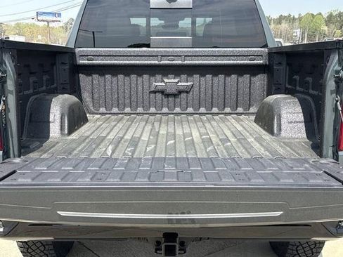 New 2026 Chevrolet Silverado 1500 ZR2 w/ LPO, Dark Essentials Package AWD/4WD image 19