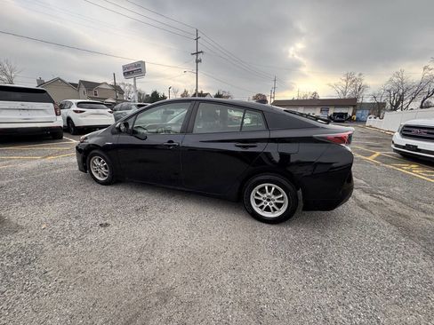 Used 2016 Toyota Prius Two image 23