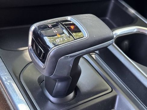 Certified 2023 Chevrolet Silverado 1500 High Country w/ Technology Package AWD/4WD image 18