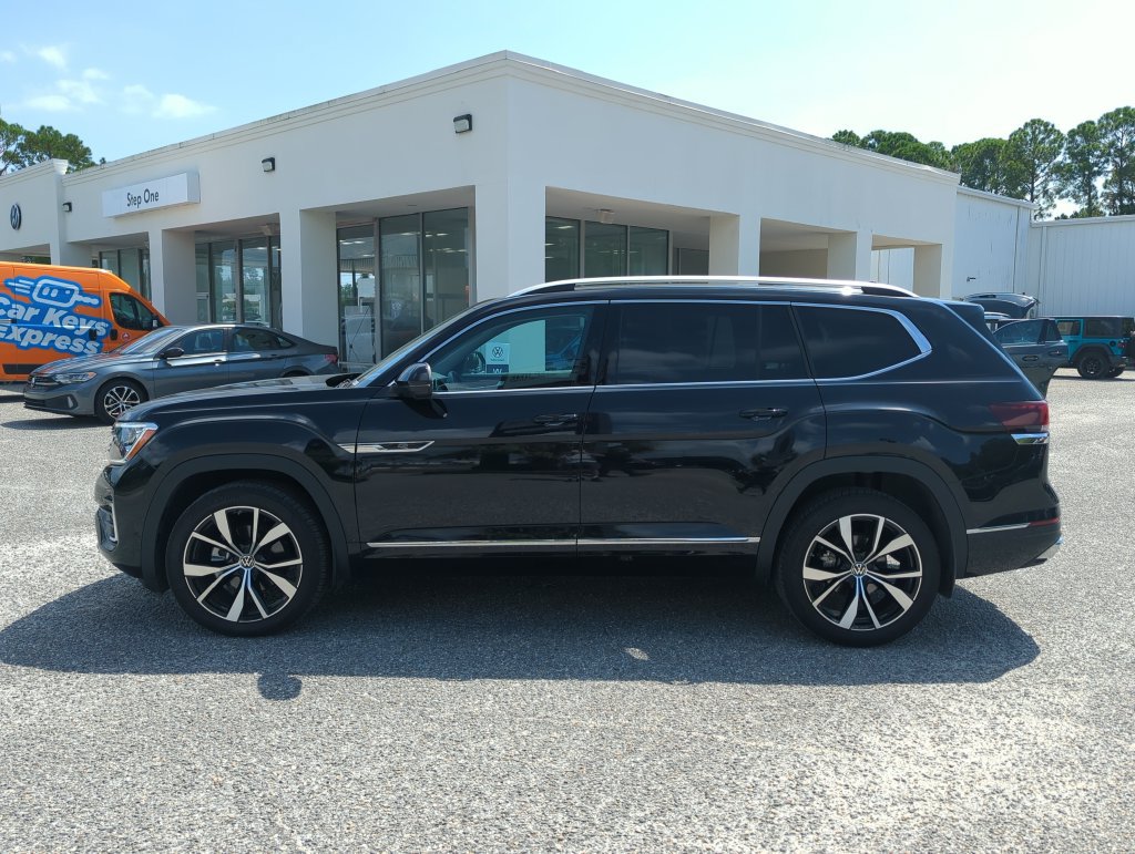 Used 2026 Volkswagen Atlas SEL Premium R-Line AWD/4WD image 4