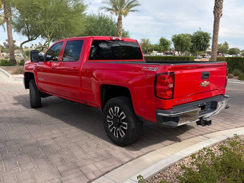 Used 2016 Chevrolet Silverado 2500 LT w/ LT Fleet Convenience Package AWD/4WD image 3