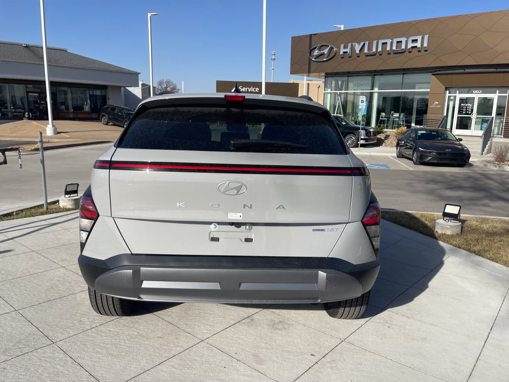 New 2026 Hyundai Kona SEL Premium AWD/4WD image 4
