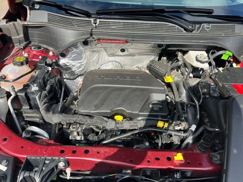 Used 2025 Chevrolet Trax LT image 31