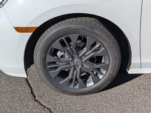 New 2026 Honda Odyssey Touring image 10