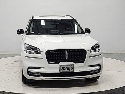Used 2023 Lincoln Aviator Reserve w/ Equipment Group 201A RWD image 2